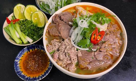Quán bún bò Huế Mụ Rơi