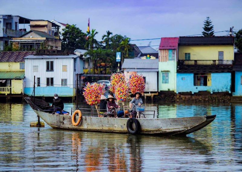 Bến đò ngang Bao Vinh Huế 