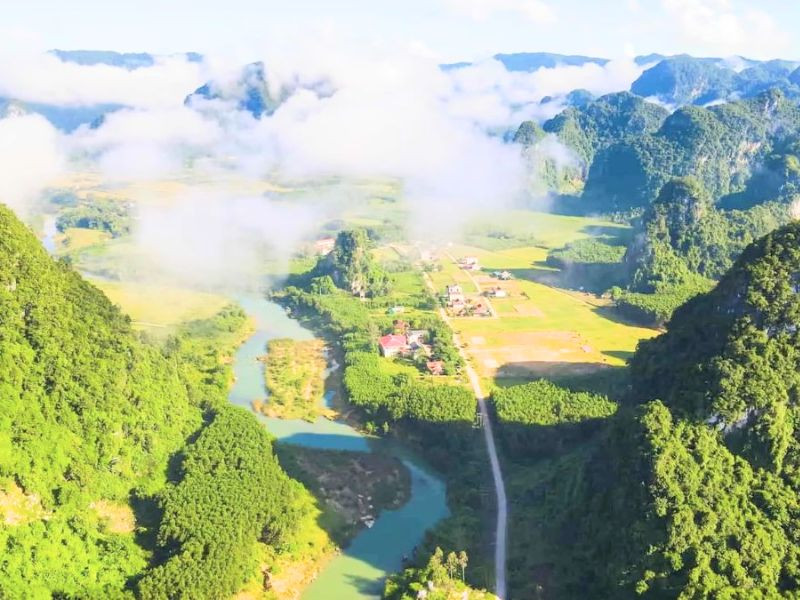 Cảnh quan thiên nhiên của Quảng Bình Cảnh quan thiên nhiên của Quảng Bình