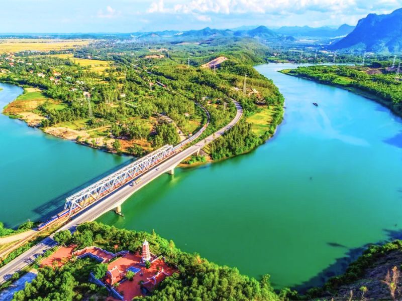 Hình ảnh tổng quan về Quảng Bình Hình ảnh tổng quan về Quảng Bình