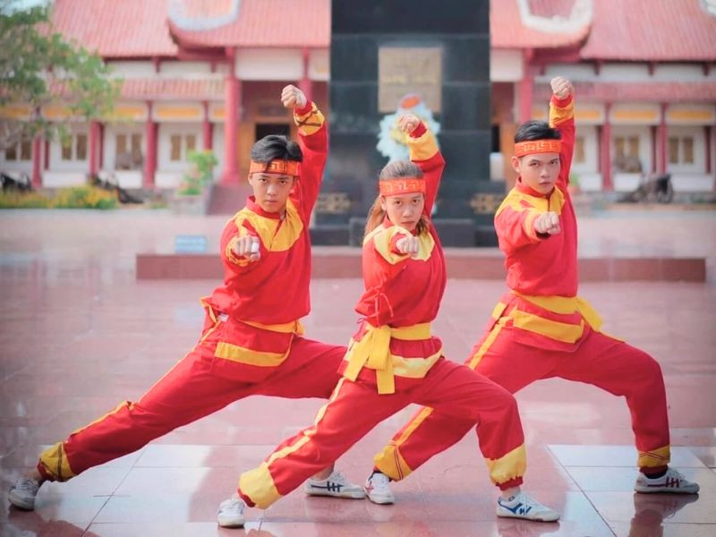 Xem trình diễn trống trận Tây Sơn Xem trình diễn trống trận Tây Sơn