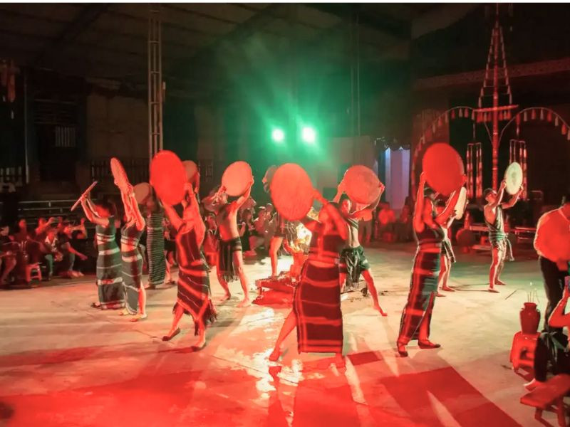 Tham gia giao lưu văn hóa cồng chiêng Tham gia giao lưu văn hóa cồng chiêng