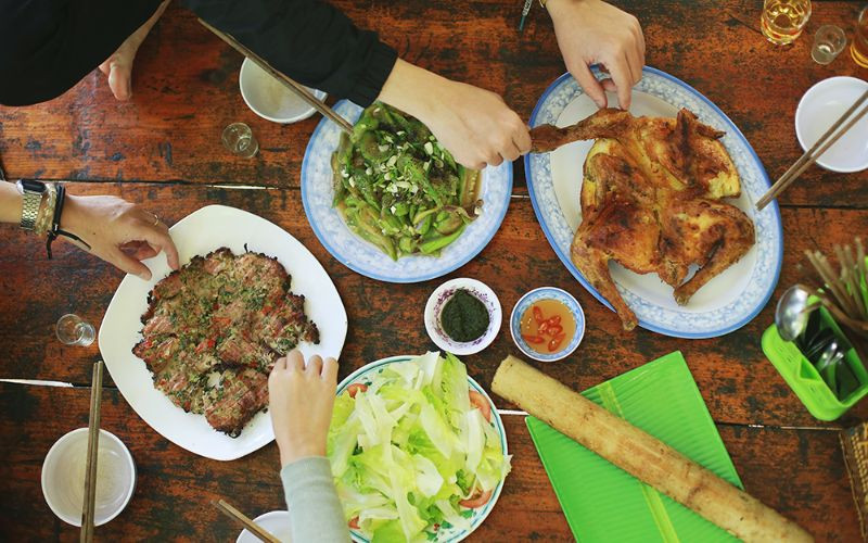 Gà nướng cơm lam Tam Nguyên 