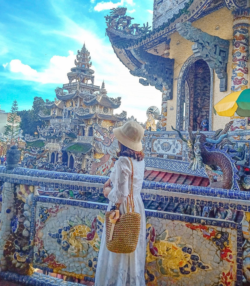 Chùa Linh Phước - ngôi chùa đẹp có kiến trúc độc đáo ở Đà Lạt.