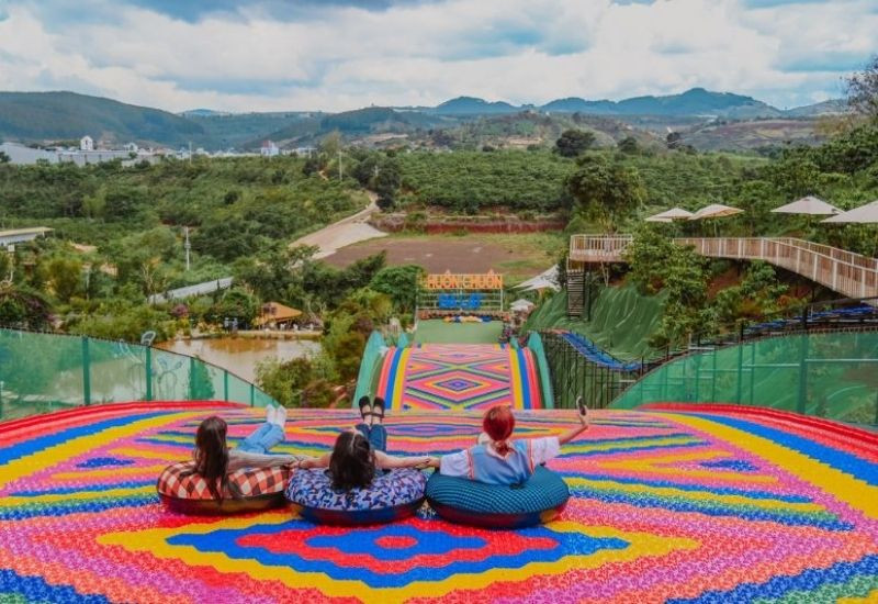 Tour Đà Lạt mùa hè - Đến KDL Chuồn Chuồn không gian phức hợp cực chill