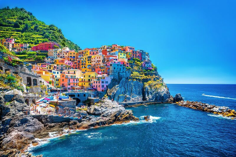 Nước Ý mang một nét khác vào màu hè
