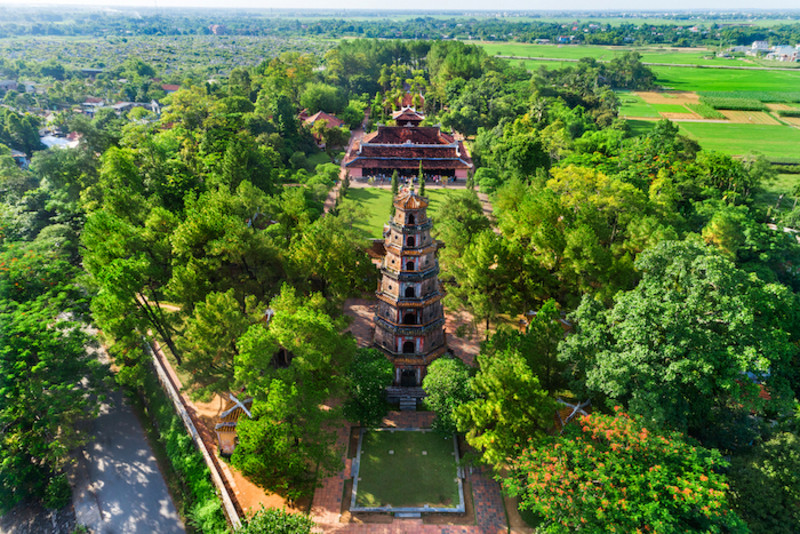 Chùa Thiên Mụ nhìn từ trên cao