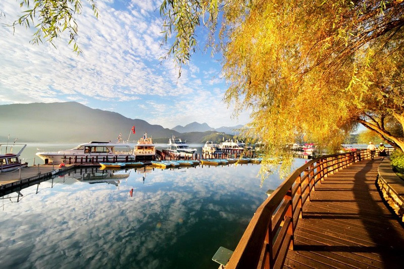 Hồ Nhật Nguyệt - 1 điểm du lịch mùa thu lý tưởng của xứ Đài.