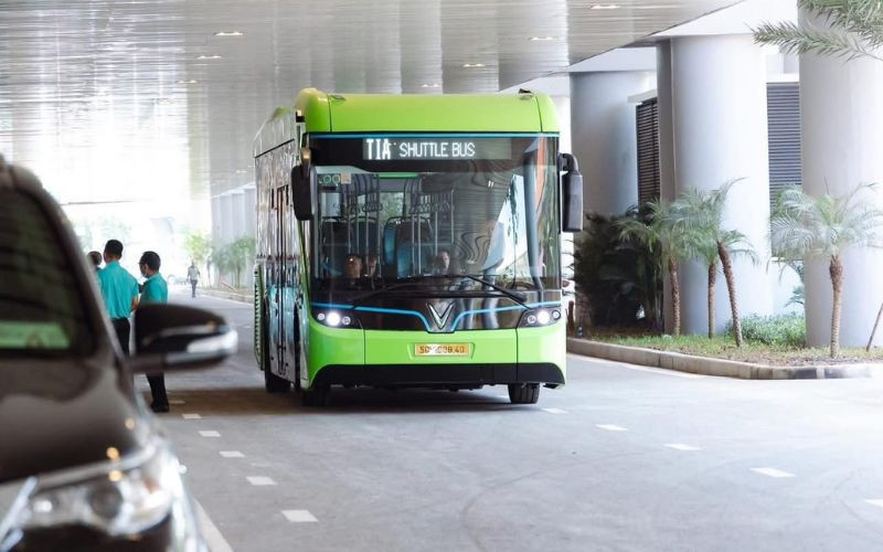 Xe trung chuyển miễn phí giữa các nhà ga 