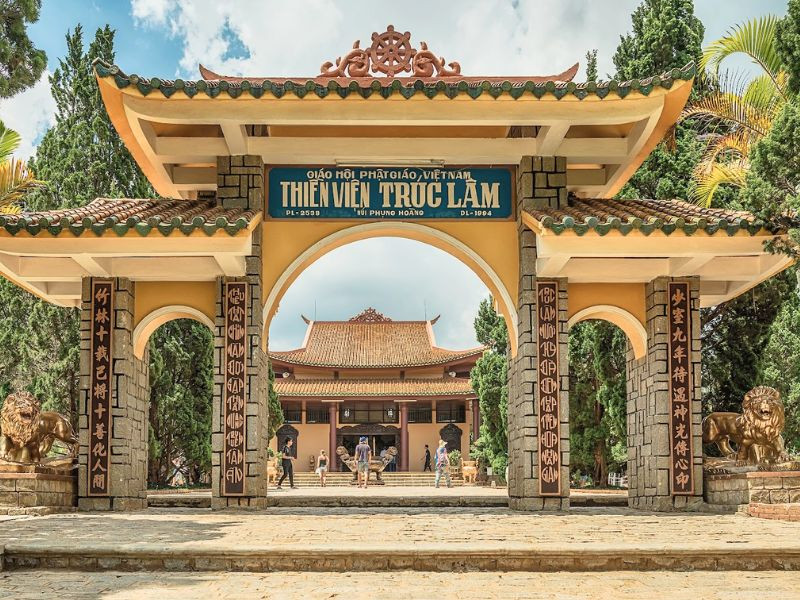 Viếng Thiền Viện Trúc Lâm Viếng Thiền Viện Trúc Lâm