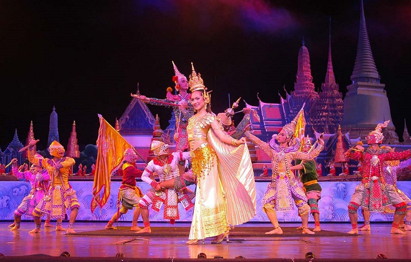 3 show diễn không nên bỏ lỡ khi du lịch Tết Thái Lan - Alcazar show