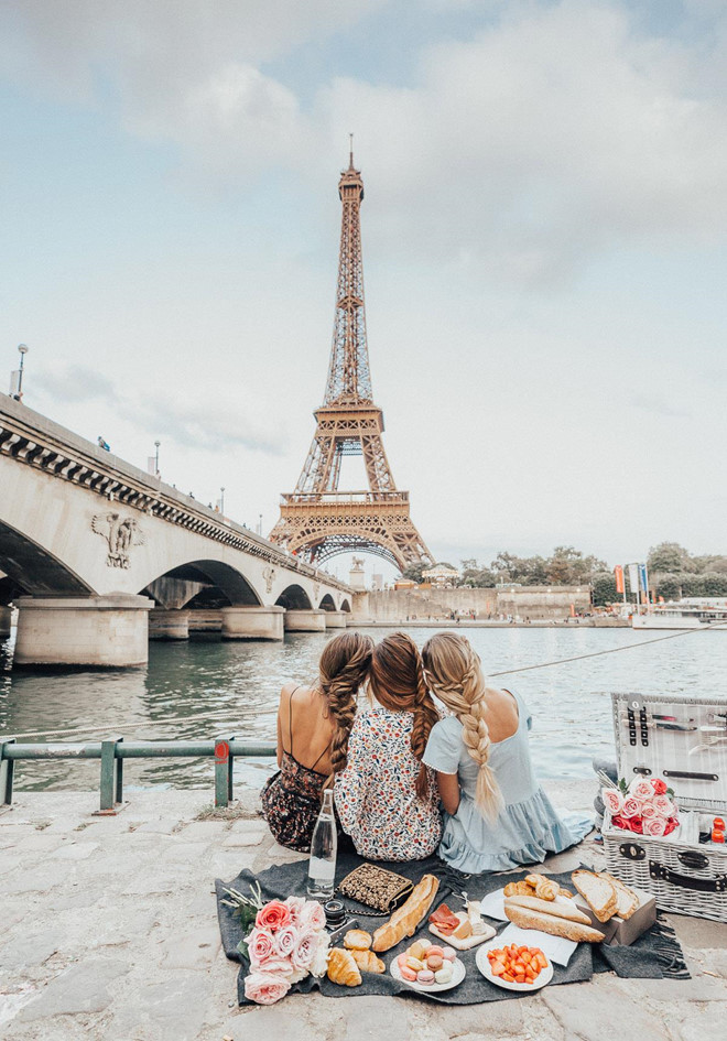 10 điểm tham quan nhất định phải ghé khi du lịch Châu Âu - Tháp Eiffel