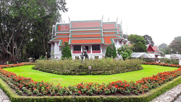 Lang thang Chiang Mai quên lối về - Cung điện mùa hè 