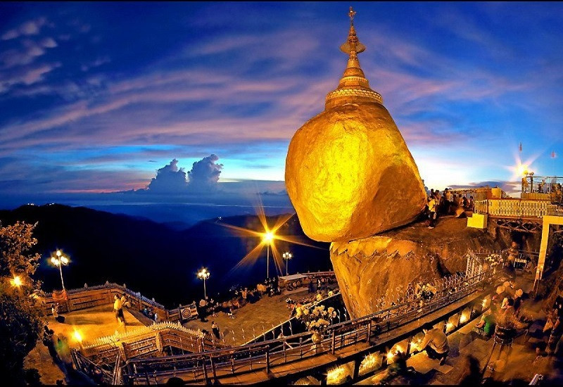 Du lịch Tết Myanmar: Chiêm ngưỡng Chùa đá vàng Kyaiktiyo lộng lẫy - ảnh 2