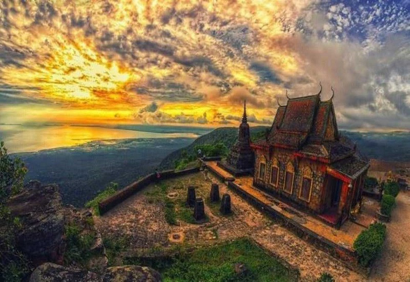 Ngắm cao nguyên Bokor hoang vu qua cửa khẩu Tịnh Biên - ảnh 3