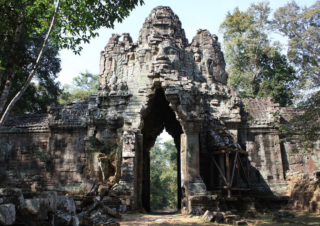 Du lịch Campuchia thăm 3 đền cổ trầm mặc giữa lòng Siêm Riệp - ảnh 1