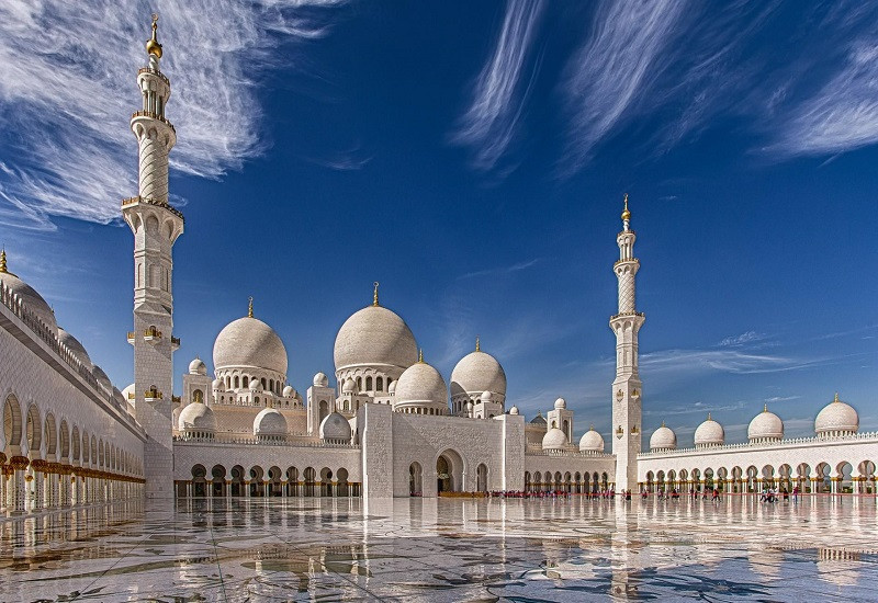 Du lịch Dubai - Thánh đường Hồi giáo Sheikh Zayed