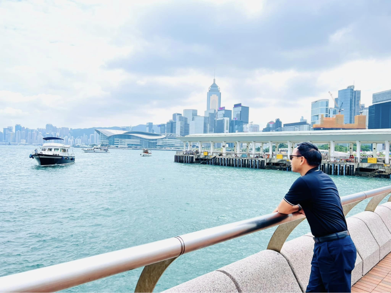 Hồng Kông - địa danh giàu có, xa hoa, nơi mà mọi du khách khát khao được đặt chân tới.