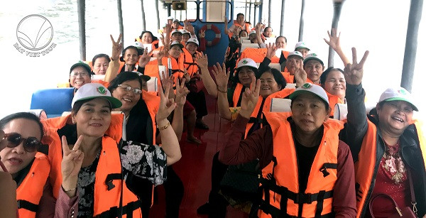 Đất Việt Tour hân hạnh đồng hành cùng đoàn khách Bình Dương 
