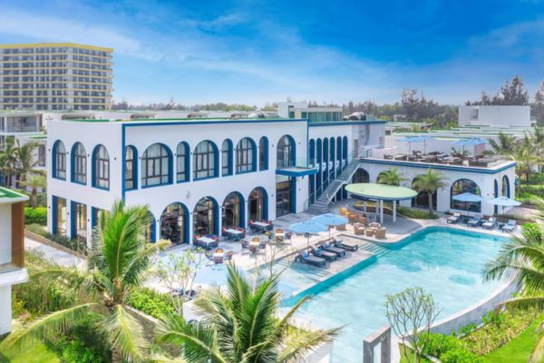 Wyndham Hoi An Royal Beachfront Resort & Villas 5* Wyndham Hoi An Royal Beachfront Resort & Villas 5*