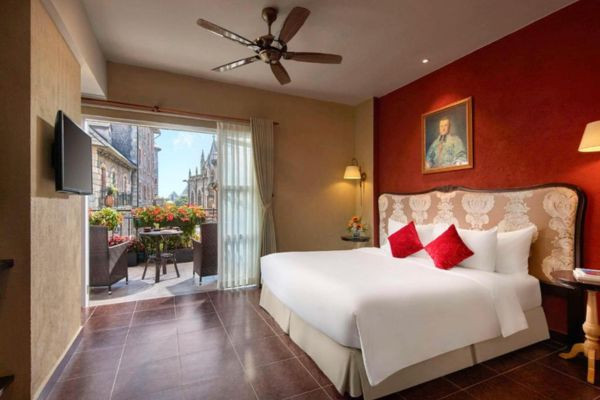 Mercure Danang French Village Bana Hills 4* Mercure Danang French Village Bana Hills 4*